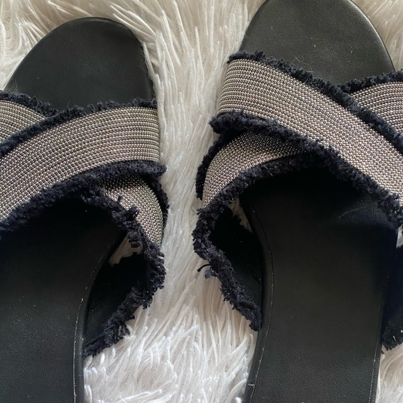 Embroidered Vaneli sandals - Picture 2 of 3